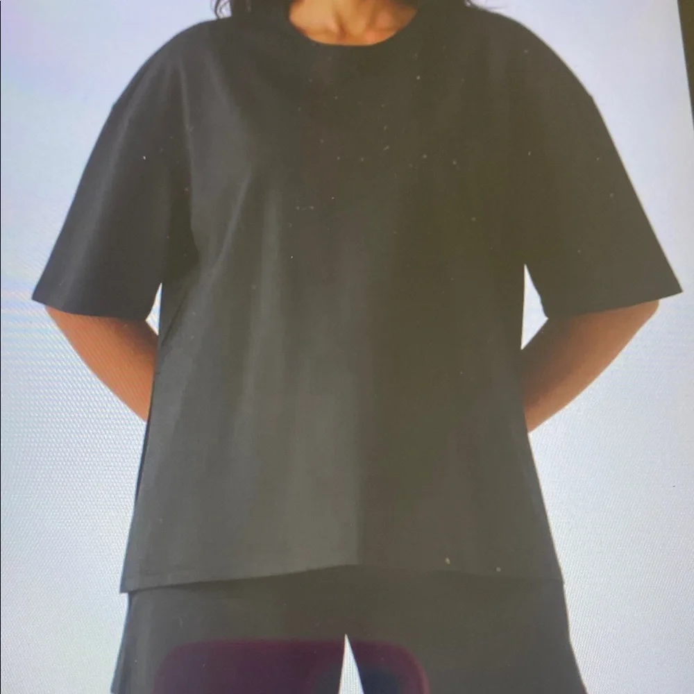 XLARGE. HALARA ROUND NECK HALF SLEEVE OVERSIZED QUICK DRY T SHIRT - Picture 3 of 8